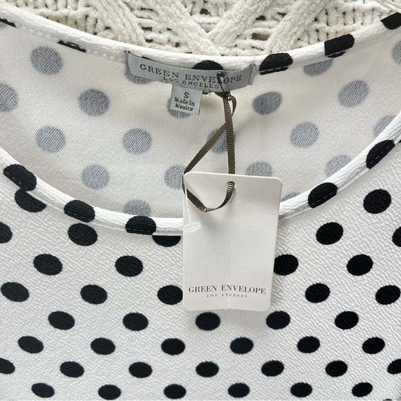 NWT GREEN ENVELOPE | Short Sleeve Women's Top White Black Polka Dot S - Picture 3 of 5